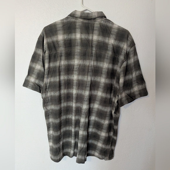 Kuhl Men Green Button Down Shirt XL Lightweight Pre Owned - Picture 4 of 6